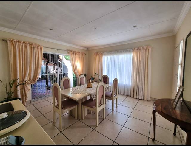3 BEDROOM HOUSE FOR SALE IN ARCON PARK